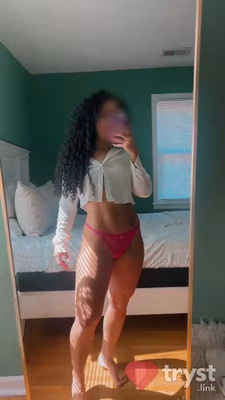 Emelly Johnsonss - Escort in Charlotte, NC