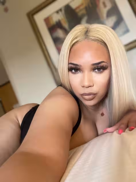 Shea - Escort/Massage in Minneapolis, MN