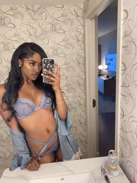 Escort Autumn Love in Pasadena, CA