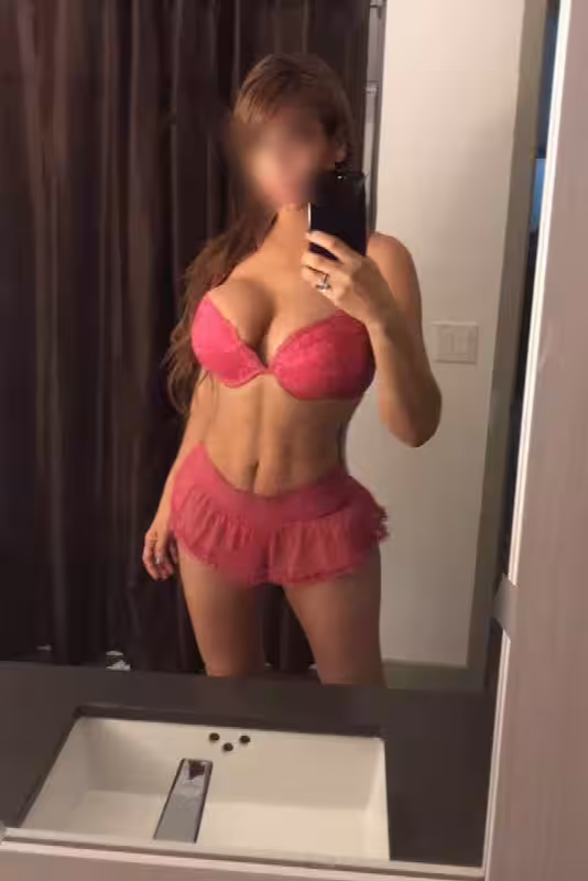 Andrea Grey