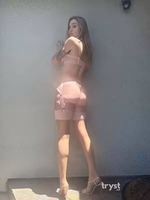 Roxanne Laurent - Escort/Massage in San Francisco, CA